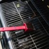 Jak wyczyścić piekarnik i grill z przypalonego tłuszczu – krok po kroku